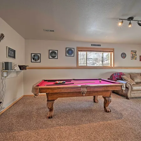 Peaceful Superior Home w/ Fire Pit & Mtn View