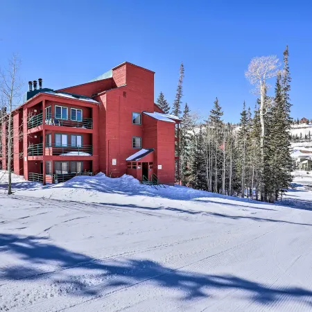 Brian Head Ski-in/Ski-Out Condo w/ Resort Perks!
