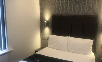 Shores Holiday Apartments