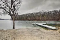 Rustic Stockton Lake Cabin Half Mile to Lake! - Wi-Fi