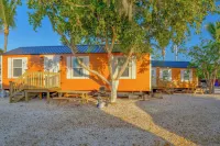 Aqua Lodges at 47th Street Hotels in Marathon