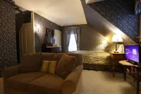Deerfield Valley Inn Hotels in Dover