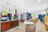 Quality Inn & Suites Keokuk North Hotels in Keokuk