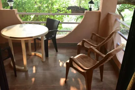 Mauli Seaview Отели в г. Ладхар