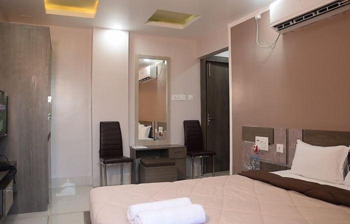 Hotel Nandini (Berhampore)
