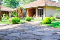 Kumudu Valley Resort