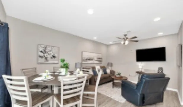 3B Luxury New 2BR apartment in delightful Huntsville close to mall, aquatic ctr