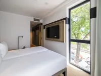 Spark By Hilton Madrid Alcalá Hotels near Moratalaz