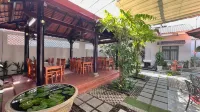 Hoang Mai Hotel Hotels in 