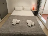 Central and Comfortable Apartment - balcony