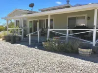 Bright, Spacious and sparkling clean 3 bed 2 bath Hotels in Lone Pine