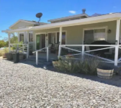 Bright, Spacious and sparkling clean 3 bed 2 bath