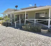 Bright, Spacious and sparkling clean 3 bed 2 bath Hôtels à proximité de : Alabama Hills National Scenic Area