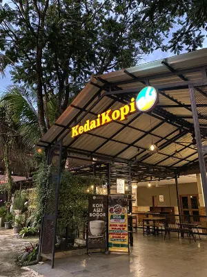 Bumi Gumati Resort & Convention Hotels in Sukaraja