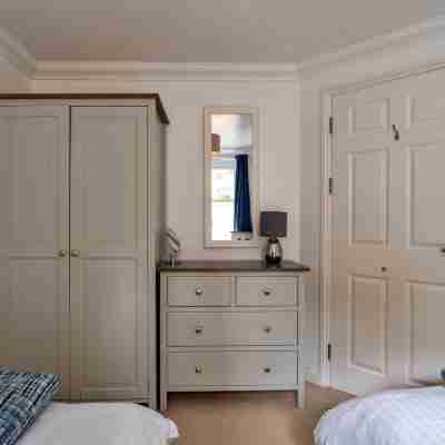 Blue Horizon Rooms