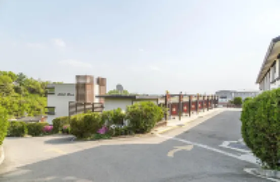 Eumseong Black and White