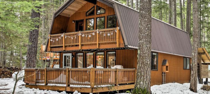 Mountain Chalet w/ Hot Tub by CLE Elum Lake! Hotels in Kittitas County