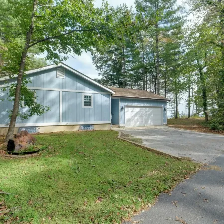 Waterfront Views: Peaceful Chesapeake Bay Escape