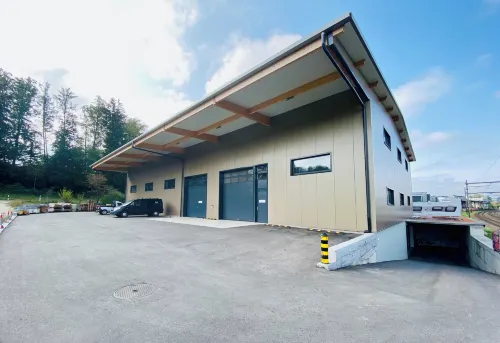 ZIMMERzuVERMIETEN.ch Deitingen Industrie - Homestays