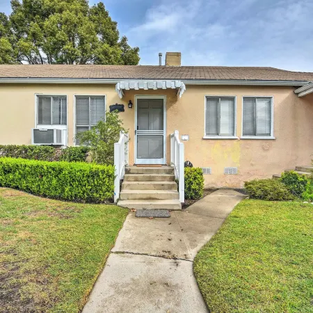 1 Mi to Dtwn Burbank: Mod Gem w/ Private Yard