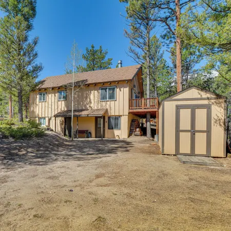 McCall Creekside Cabin Secluded Buena Vista Gem!