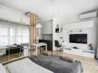 Warsaw Night Apartments MennicaResidence Hotels near ORCO Tower