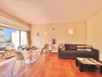 Vilamoura Central 10 by Homing