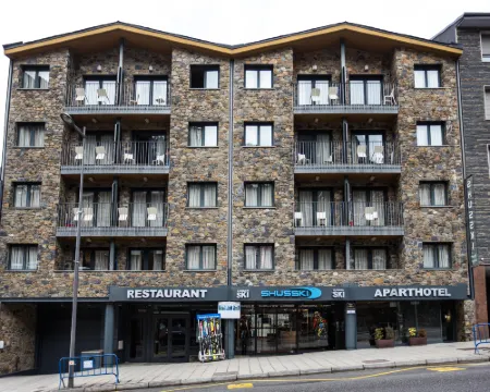 Apartaments Shusski Hotels in Encamp