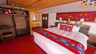 Uros Khantati - Lago Titicaca Hotels in 
