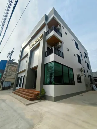 Sanshine Place Отели в г. Yasothon