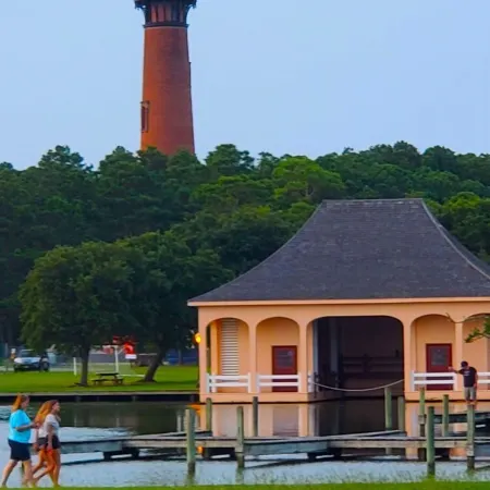 Have Loads of Fun at Oceanside Cottage in Corolla! Start your vacation now!