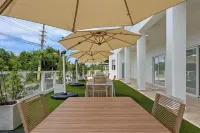 Anchors Hotel - balcony