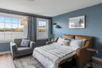 Lakefront Home in VT Near Okemo and Killington. Minutes to Skiing!