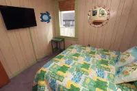 'American Classic' BEACHFRONT Historic Nye Beach - BEST LOCATION - 3BR Home