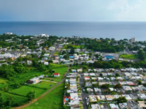 New Boutique House with Pool near the Beach