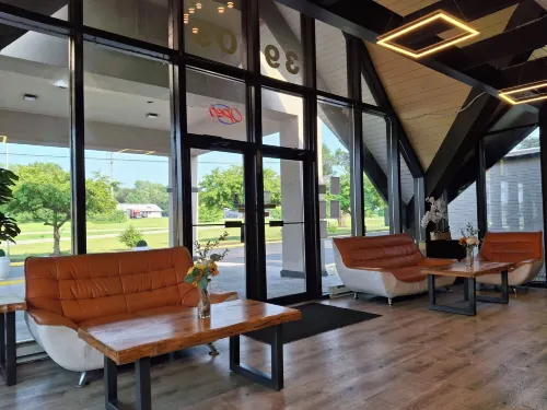 Hotel Weston Rfd Hotels in Rockford