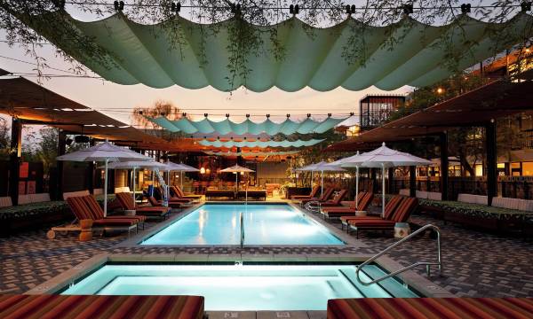 Rise Uptown Hotel
