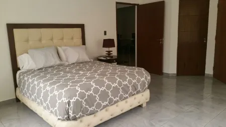 Comfortable 3-bedroom apartment with WiFi in Cochabamba