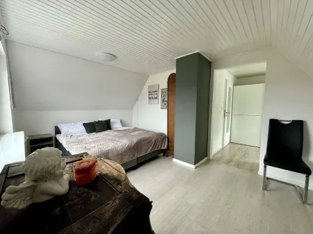 Vacation home "Achterhus" with lots of space incl. home office. Near Lübeck & Baltic Sea