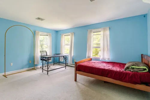 3-bedroom building in charming Taunton with AC, WiFi. Enjoyable Jacuzzi Bathtub فنادق في Taunton