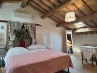 GrazieSole Farmhouse whole house exclusively, facing the Sibillini Mountains