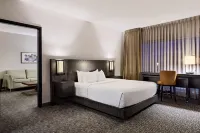 THE SOUTHLAKE HOTEL
