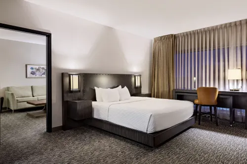 THE SOUTHLAKE HOTEL