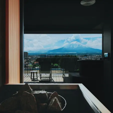edit x seven FUJI GOTEMBA