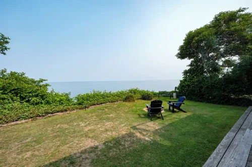 Plymouth private ocean front oversized suite on the bluff of Cape Cod Bay