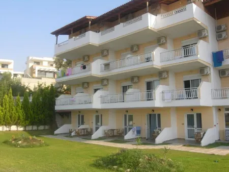 Haris Hotel by Diomedes Group