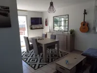 "Les Baigneurs" Apt  Very Quiet in Resi 2 Bedrooms and Balcony. Private Parking Lot