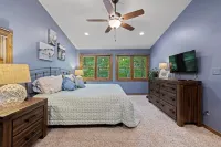 Lakefront Cottage on Apple Valley Lake