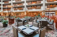 Embassy Suites by Hilton St. Louis St. Charles - breakfast