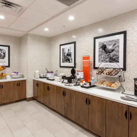 Hampton by Hilton Dallas East